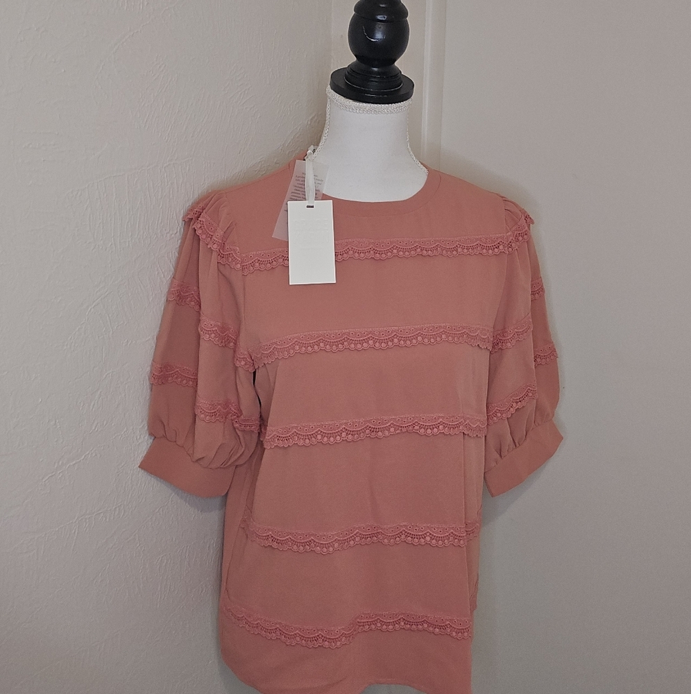 Elegant Pink Lace Trim Grace Karin Blouse SZ Small In a Blush Pink Color.